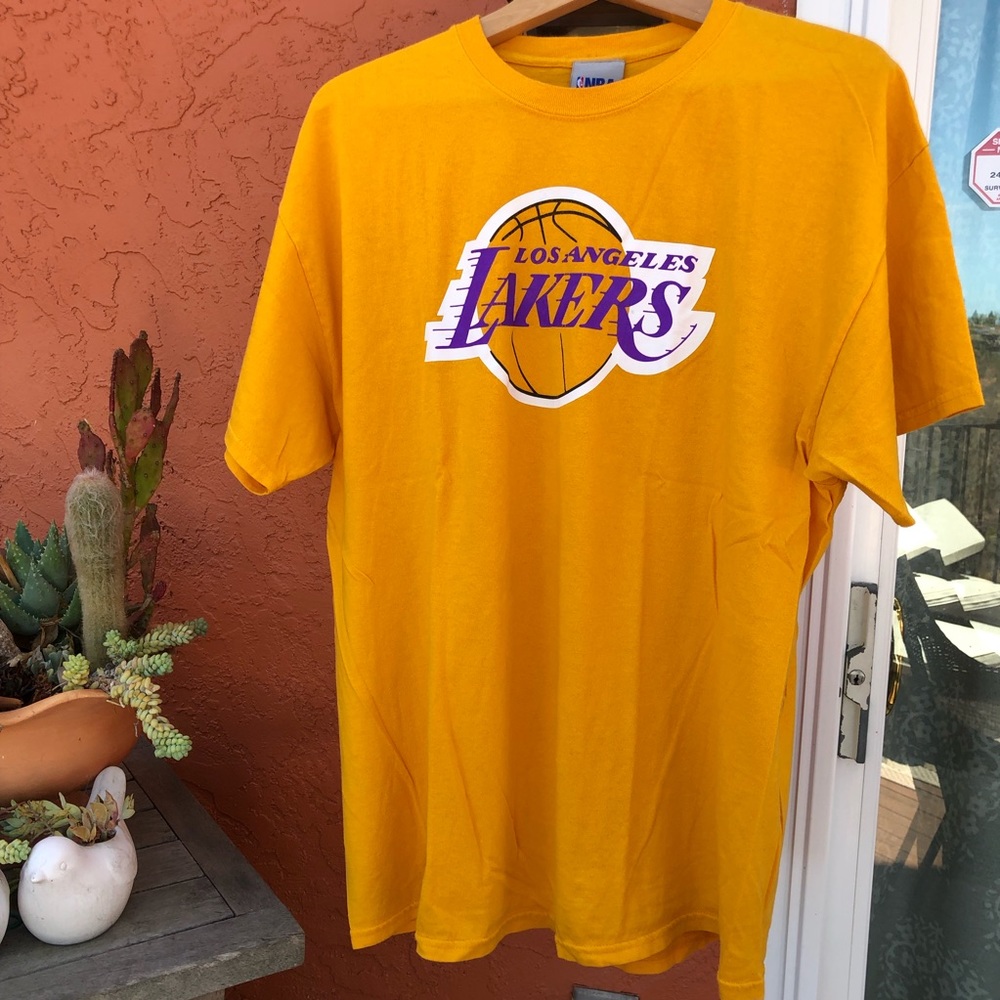 NBA Lakers Shirt Size XL